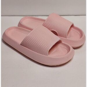 Women’s Pink Slides